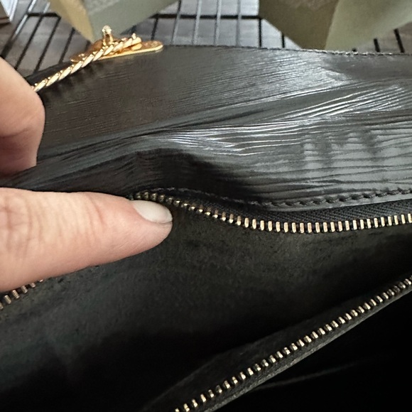 LOUIS VUITTON Epi Pochette Sellier Dragonne with unbranded chain strap NO KEY - Picture 5 of 13